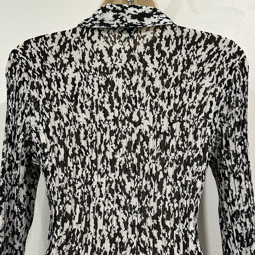 Laura Ashley Monochrome Patterned Button Down Shi… - image 8